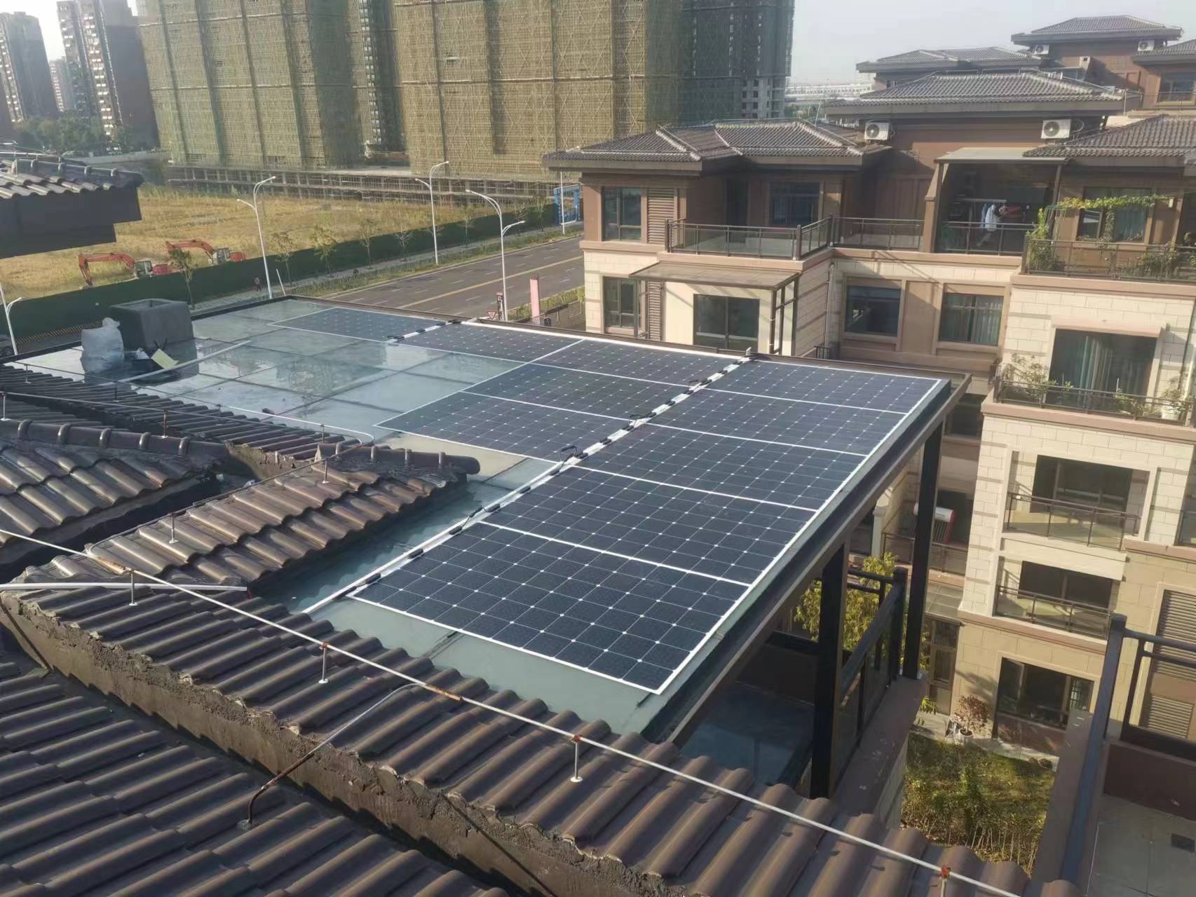荆州已经搭建好的玻璃阳光房还能加盖光伏吗？答案是可以的