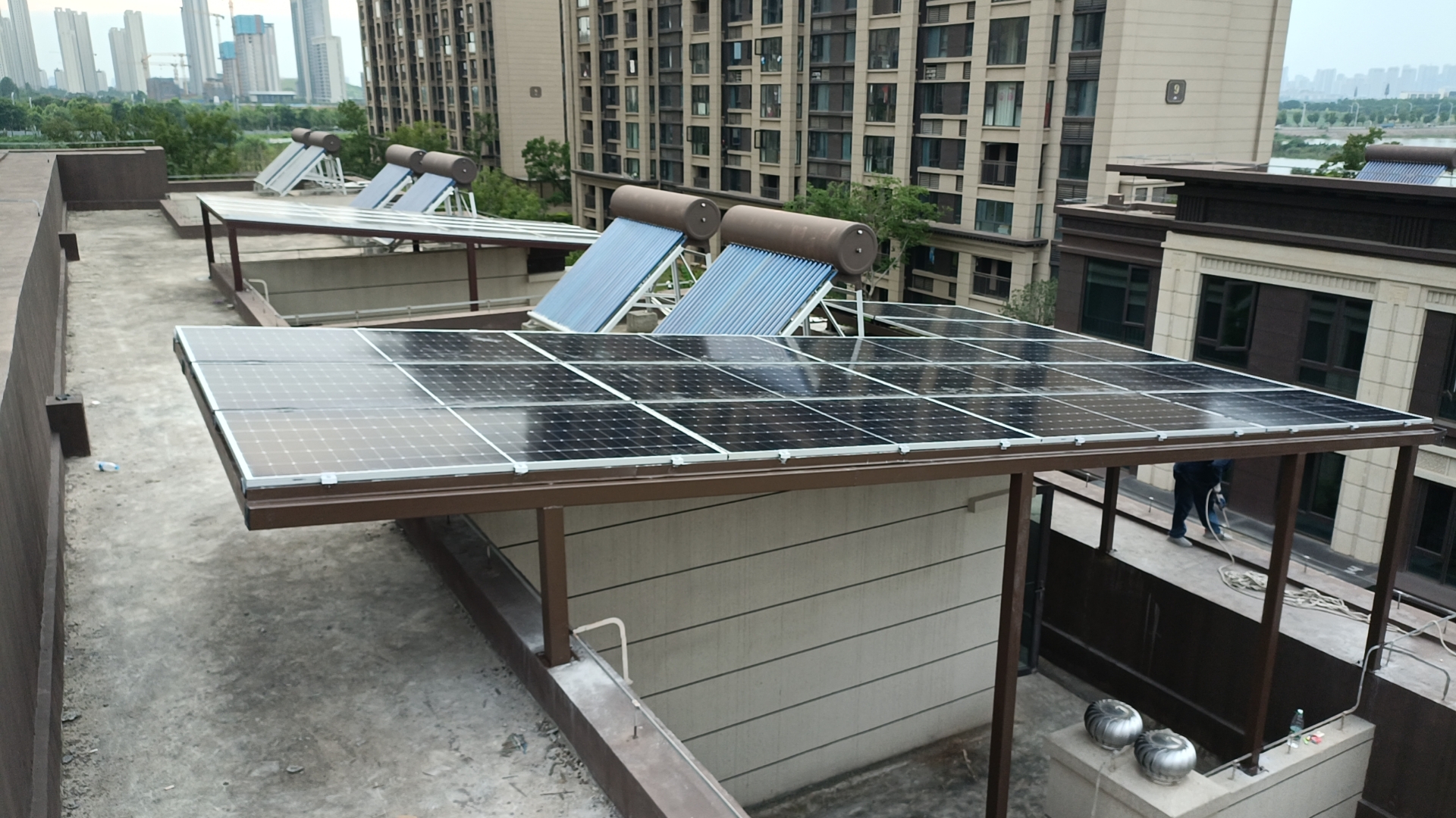 金华武汉7kw的屋顶光伏发电，搭棚不占用原本空间